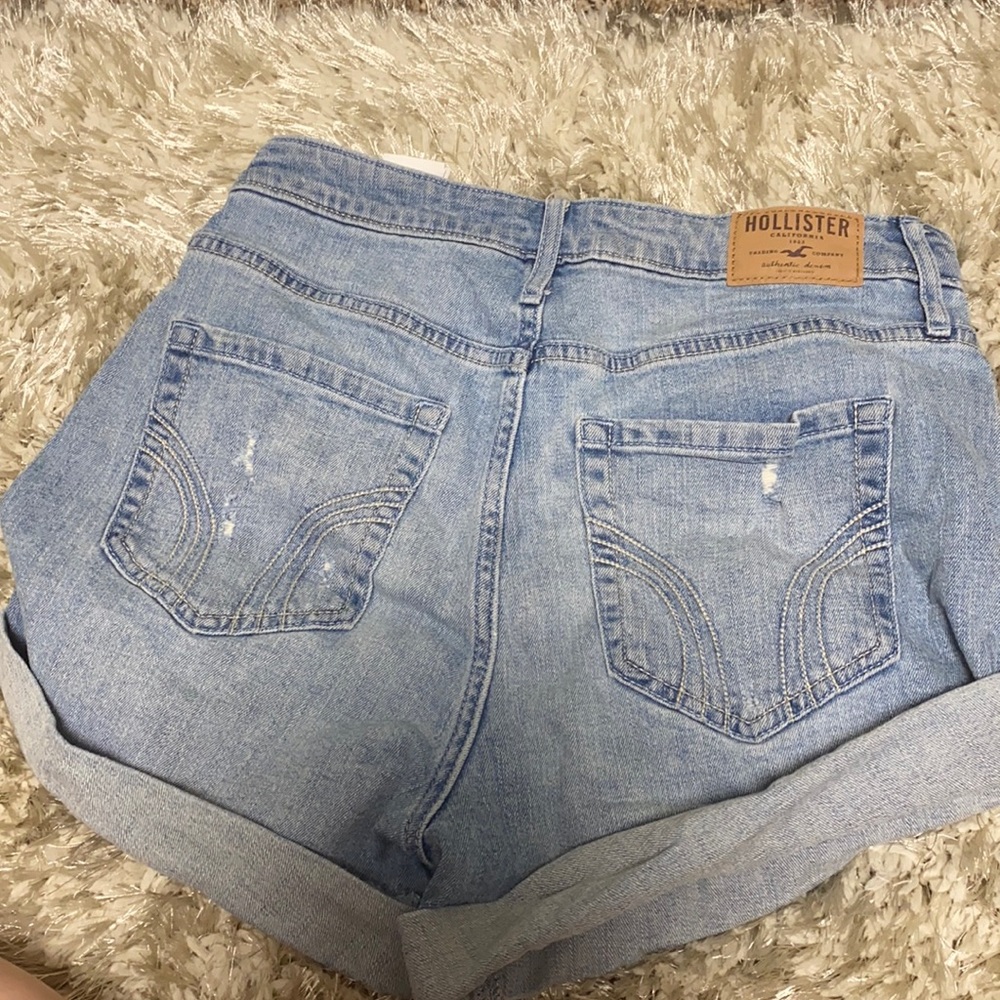 Hollister Boyfriend Shorts size 3 HIGH RISE